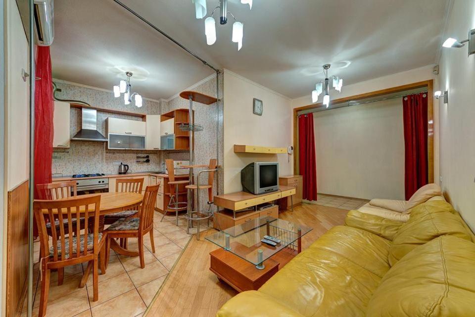 Apartments On Shota Rustaveli Kiev Eksteriør billede